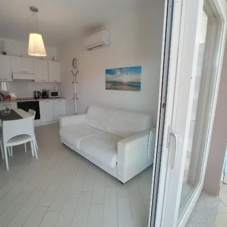 Holiday home Tutyhome