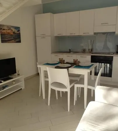 Holiday home Tutyhome *