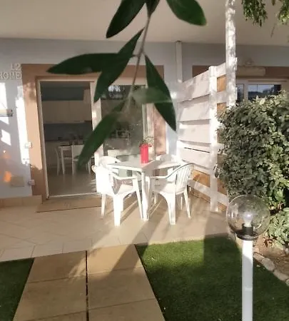 Tutyhome